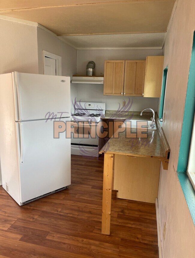 Foto del edificio - 715-719 W 6th St