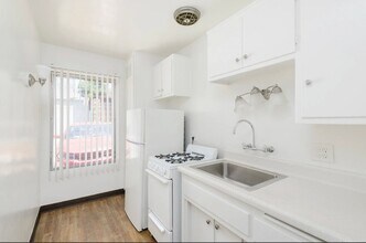 Building Photo - 7509 Herschel Ave