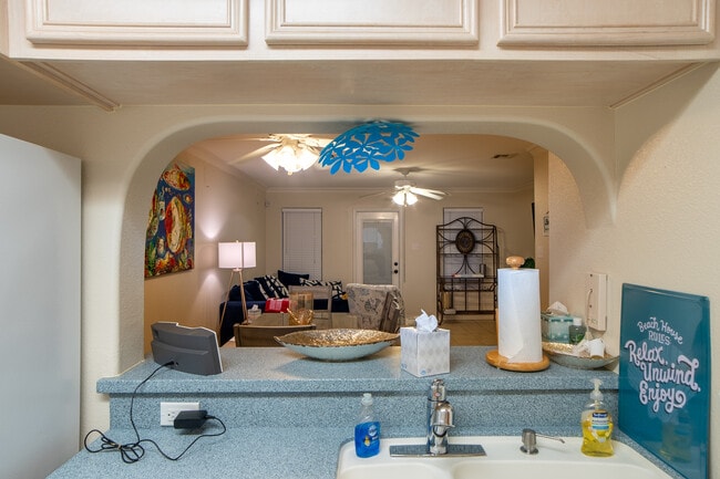 Foto del edificio - 13969 Ports O Call Dr