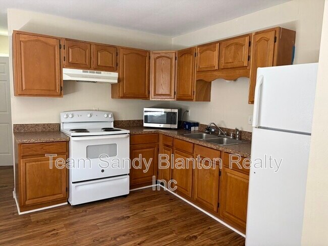 Building Photo - 204 Brandywine Rd