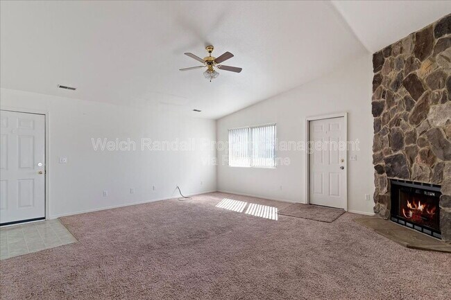 Foto del edificio - 928 E 1275 N