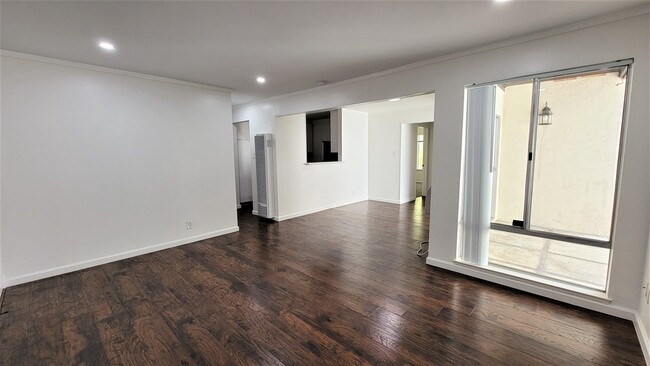 Building Photo - 1740 Laguna Street, Unit D