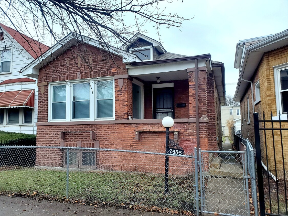 7835 S Champlain Ave, Chicago, IL 60619 House for Rent in Chicago, IL