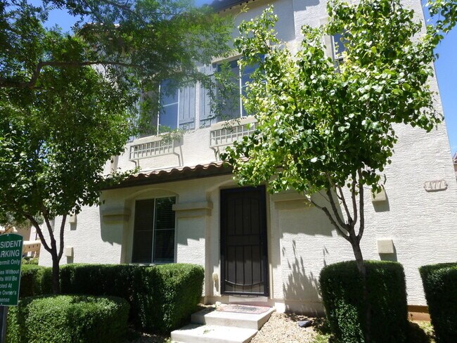 Foto del edificio - 477 N Alder Ct