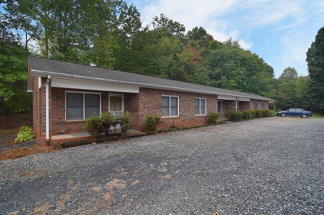 Building Photo - 337 Sunny Hill Dr
