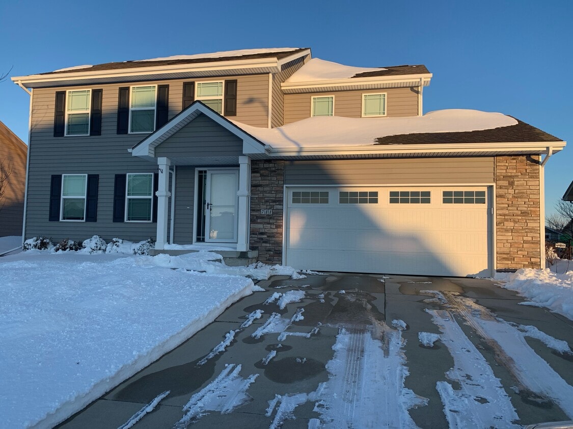 711 NW Orchard Dr, Ankeny, IA 50023 House for Rent in Ankeny, IA