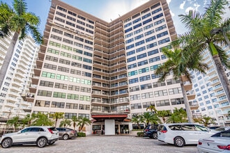 Building Photo - 3800 Galt Ocean Dr