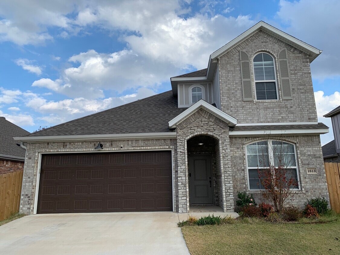1613 Park St, Lowell, AR 72745 House Rental in Lowell, AR