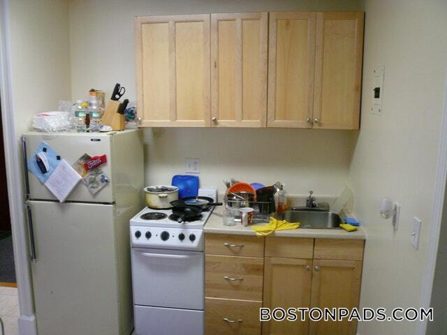 Foto del edificio - 879 Beacon St