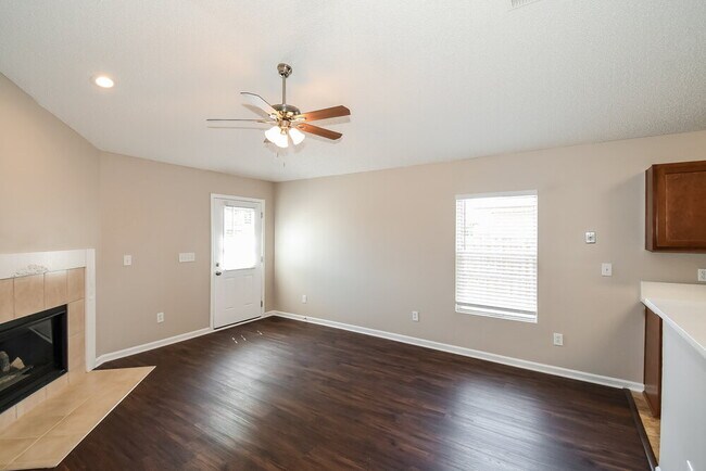 Foto del edificio - 8628 Springtree Road