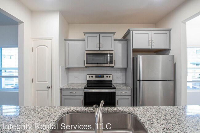 Foto del edificio - 2 br, 2.5 bath House - 8555 Forest Point R...