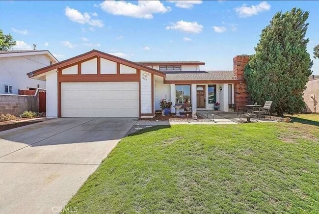 Building Photo - 3809 Lariat Pl