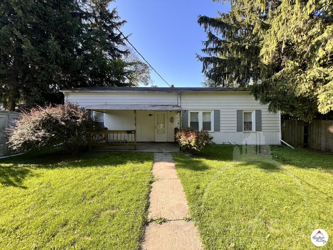 1717 Berkshire Pl, Toledo, OH 43613 House Rental in Toledo, OH