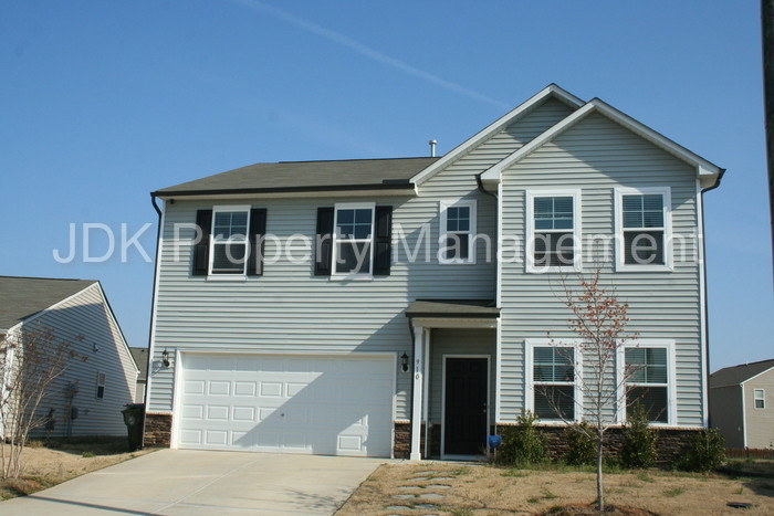 Primary Photo - Great 4 bedroom 2.5 bath in Mebane!