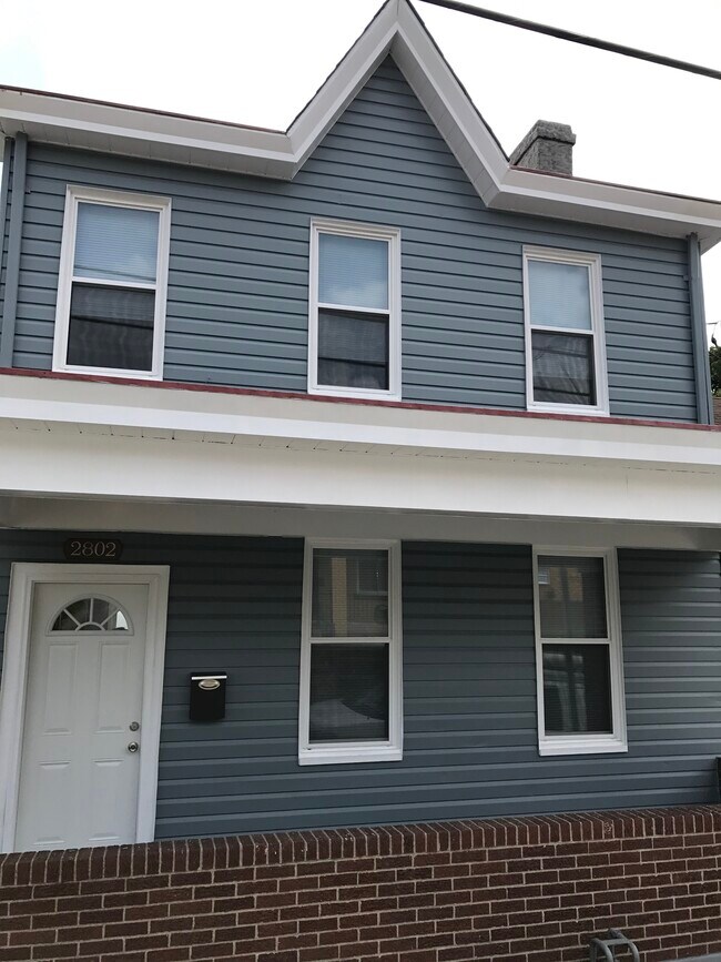 Foto del edificio - 2802 Spring St