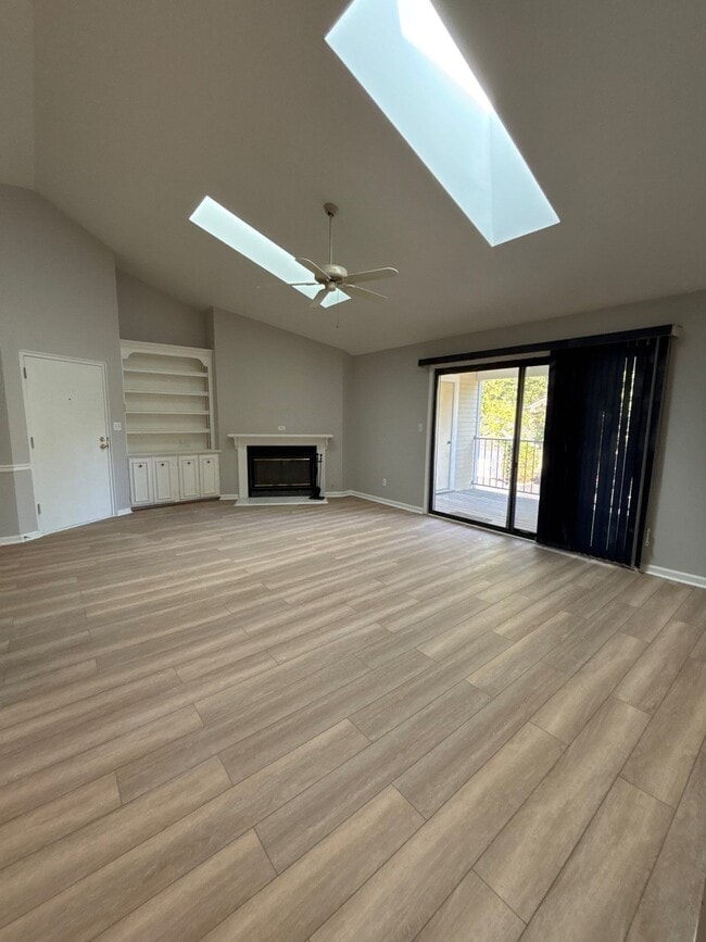 Photo - 816 Washburn Ave Townhome