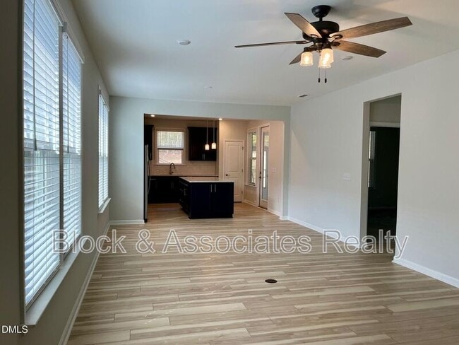 Building Photo - 8208 White Star Dr