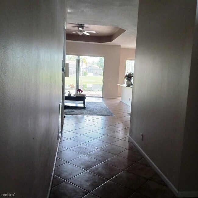 Foto del edificio - 3 br, 2 bath House - 8645 San Andros