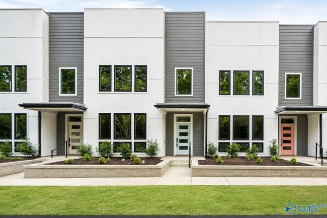 Building Photo - 2510 Freeman Rd SW