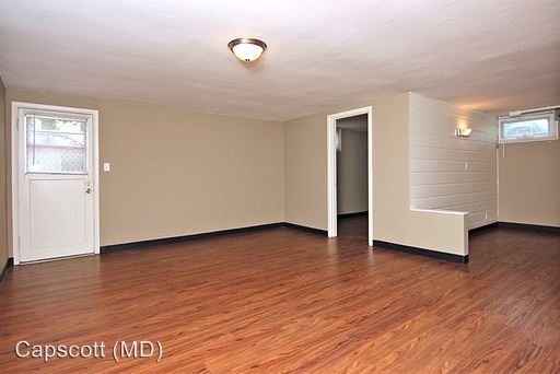 Building Photo - 1525 SE 41st Ave