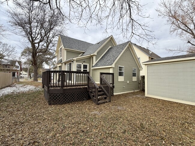 Building Photo - 955 10th St