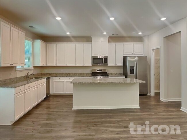 Foto del edificio - 196 Chapelcrest Ln