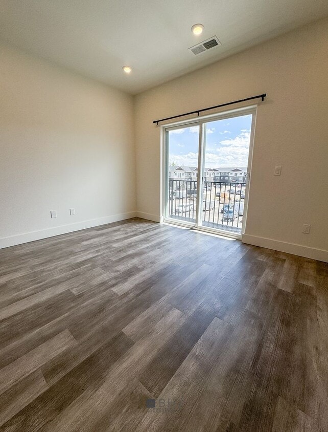 Primary Photo - BRAND NEW Pet Friendly 1 bed/ 1 bath apart...