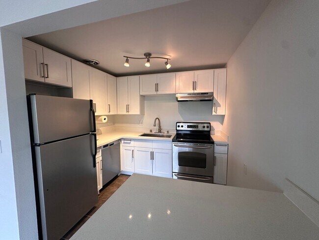 Foto del edificio - Charming 1-Bedroom Condo in West Queen Anne