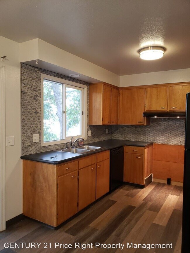 Building Photo - 4 br, 2 bath House - 3412 5th Street