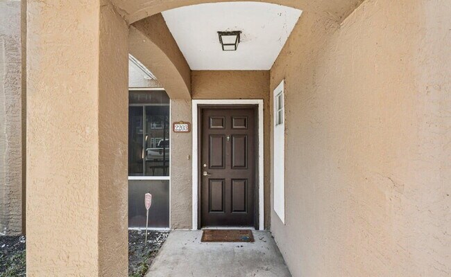 Foto del edificio - For Rent- Furnished or Vacant