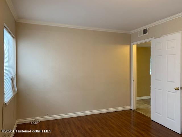 Foto del edificio - 519 S Sefton Ave
