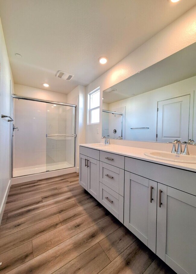 Building Photo - BRAND NEW 4-BEDROOM HOME - BE THE FIRST RE...
