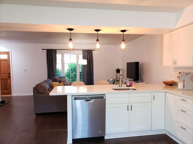 Foto del edificio - 21350 Jill Ct
