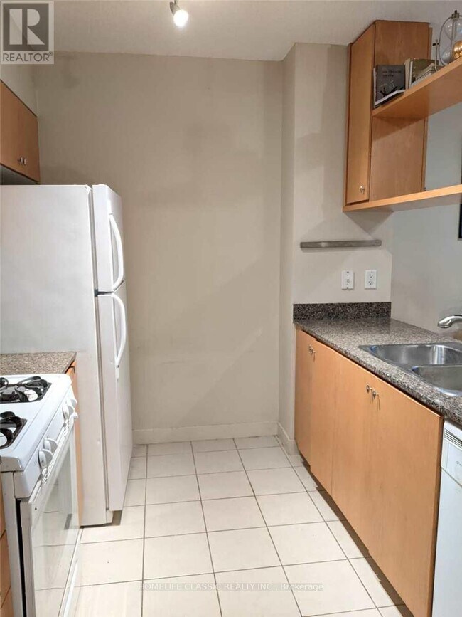 Building Photo - 10-4010 Navy Wharf Ct