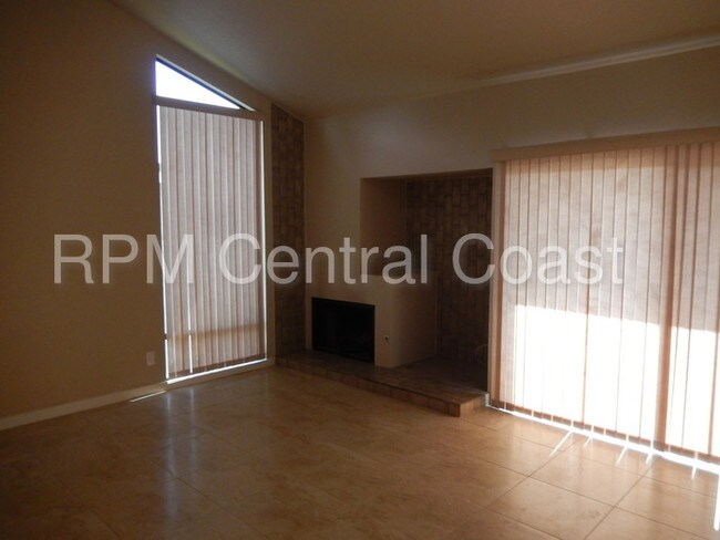Building Photo - LEASE PENDING  - Pismo Beach Condo