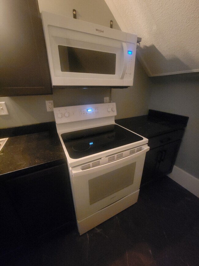 Foto del edificio - 739 13th Ave S