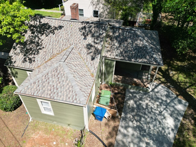 Building Photo - 1700 Lanier Dr SW