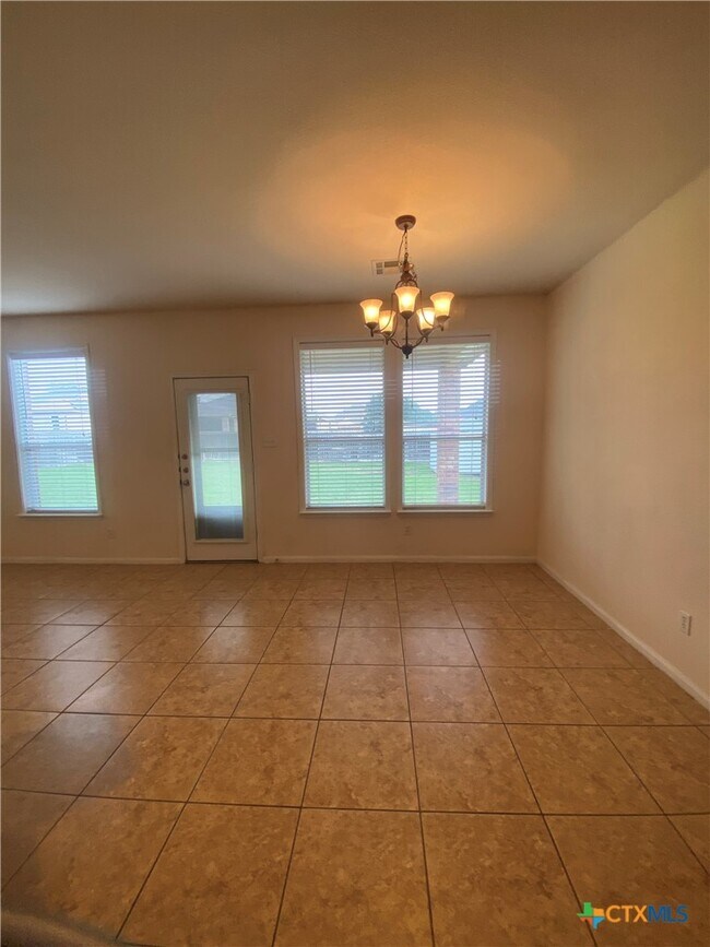 Building Photo - 6111 Graphite Dr