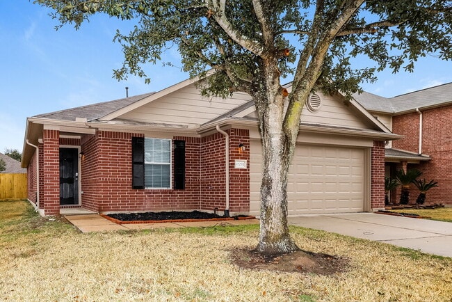 Building Photo - 12254 Lavon Dr