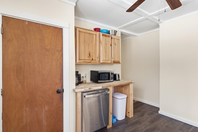 Building Photo - 51 Pollard Rd