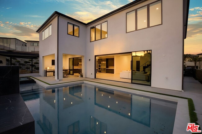 Foto del edificio - 20056 Mersey Ln