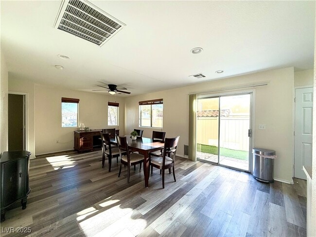 Building Photo - 3817 Bayamon St