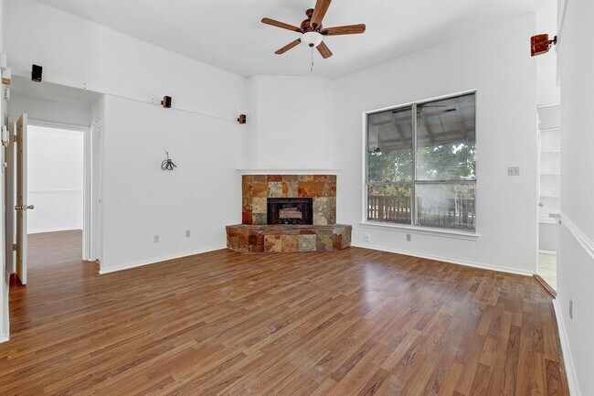 Building Photo - 17105 Dashwood Creek Dr