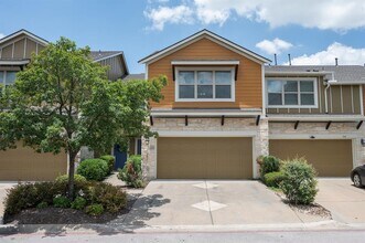 Building Photo - 1620 Bryant Dr