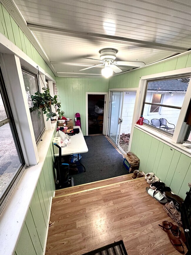 Foto del edificio - 512 Grand St