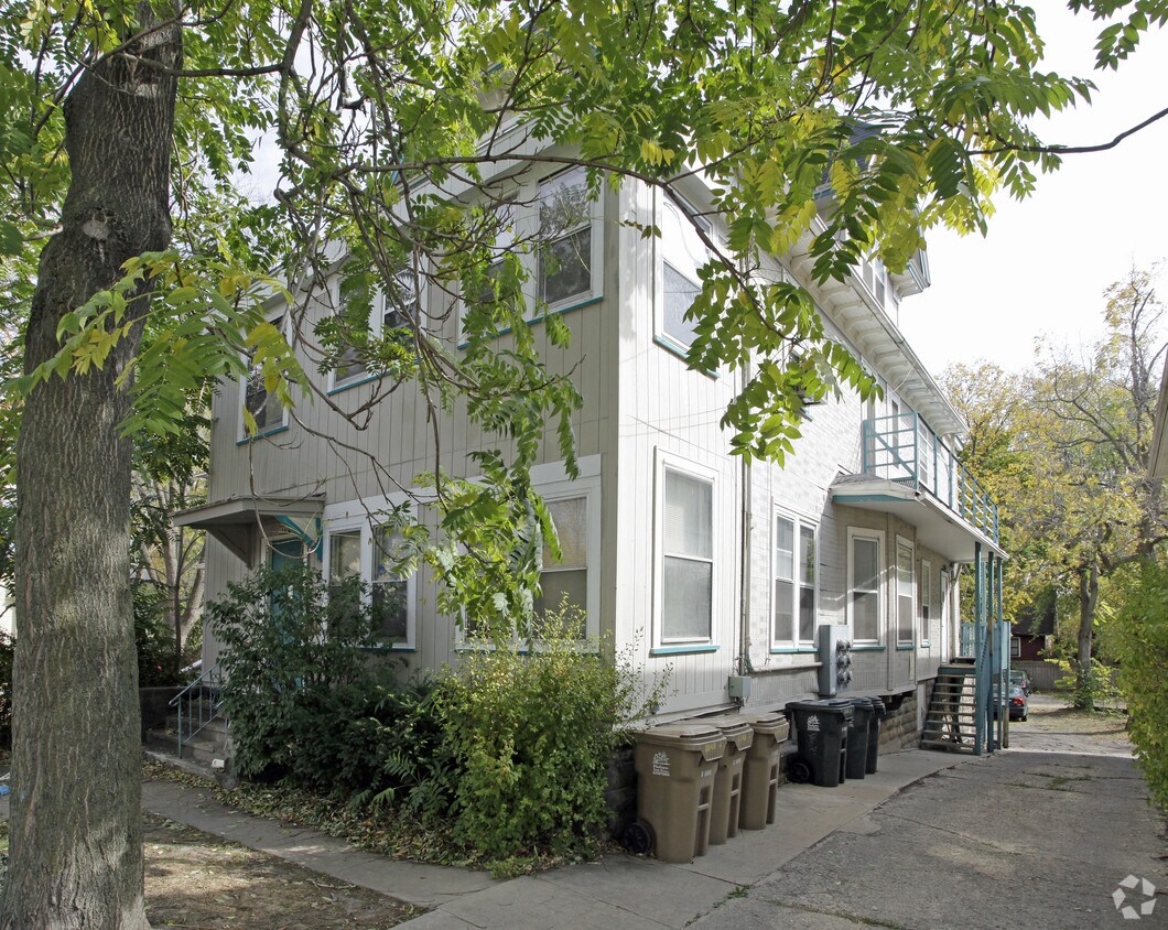 Foto del edificio - 1049 E Johnson St