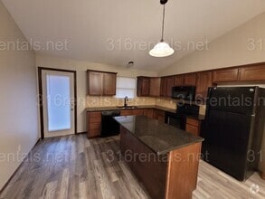 Building Photo - 2347 S Goebel Cir