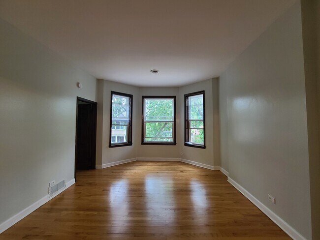 Foto del edificio - 1533 W Highland Ave
