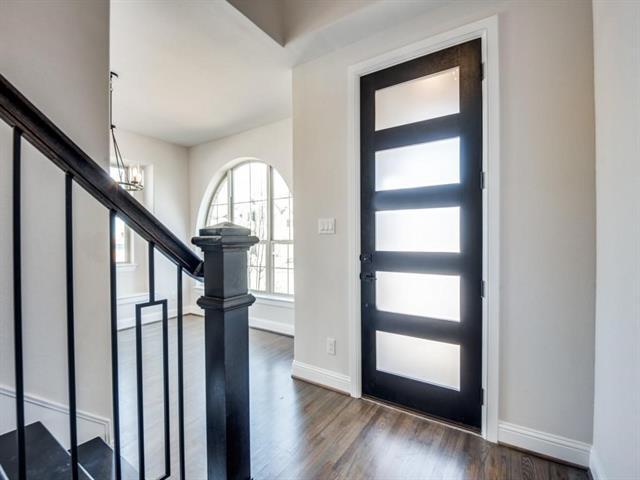 Building Photo - 7947 Ashwood Ln