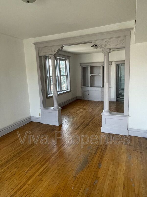 Foto del edificio - 1109 N California Ave